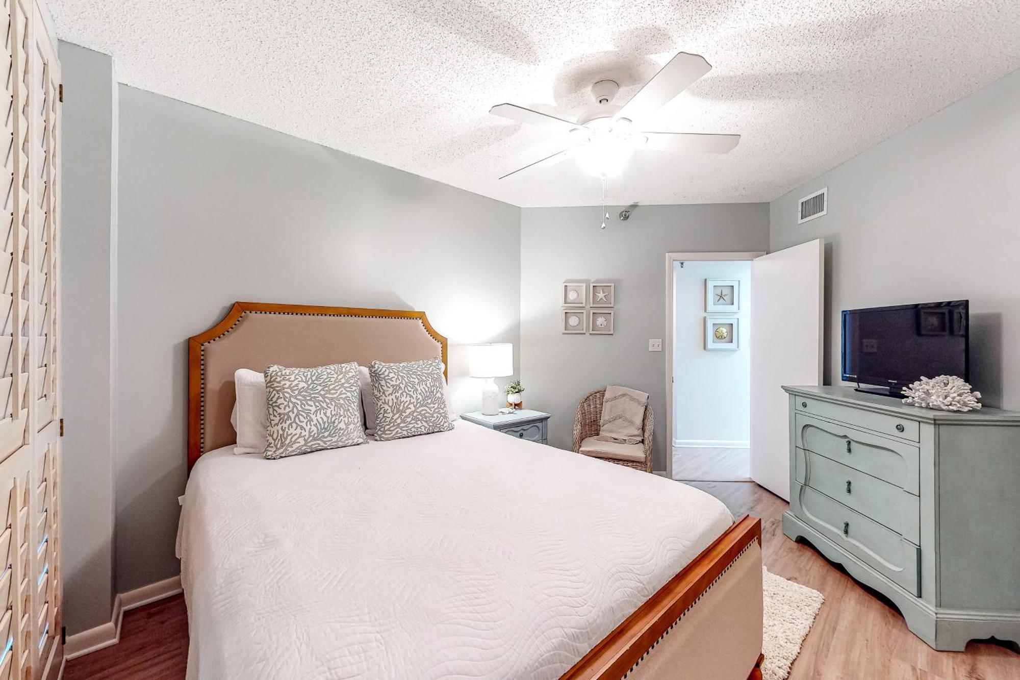 Bluewater Villa Orange Beach Room photo